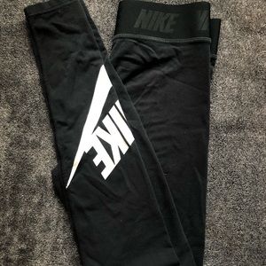 small black nike leggings workout comfy fitness wear